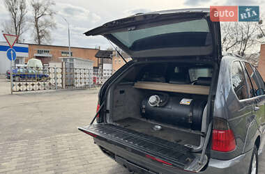 Позашляховик / Кросовер BMW X5 2000 в 