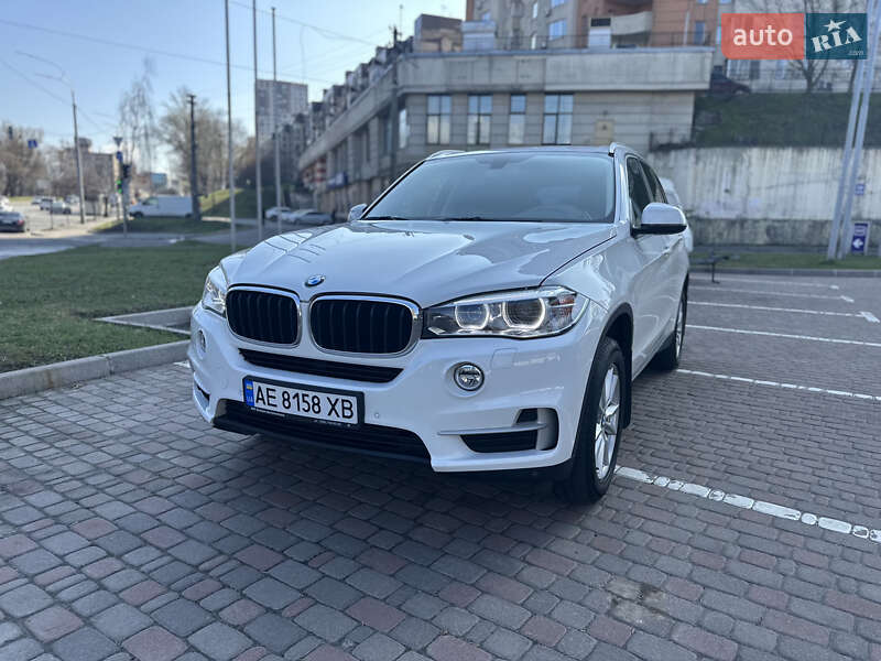 Позашляховик / Кросовер BMW X5 2015 в Києві