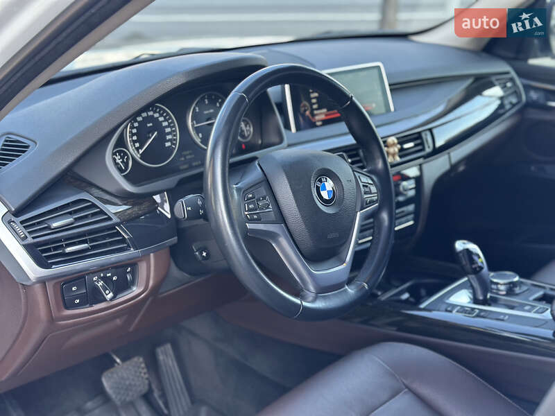 Позашляховик / Кросовер BMW X5 2015 в Києві