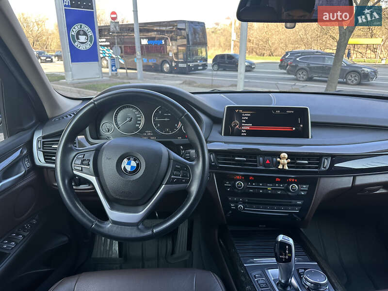 Позашляховик / Кросовер BMW X5 2015 в Києві