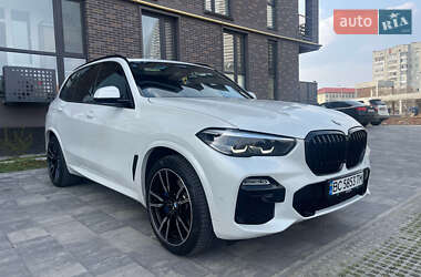 Позашляховик / Кросовер BMW X5 2022 в 