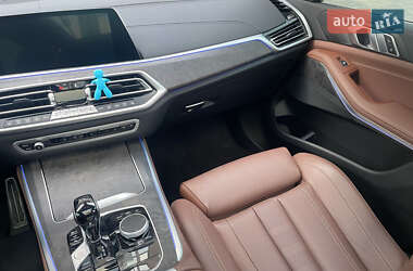 Позашляховик / Кросовер BMW X5 2022 в 