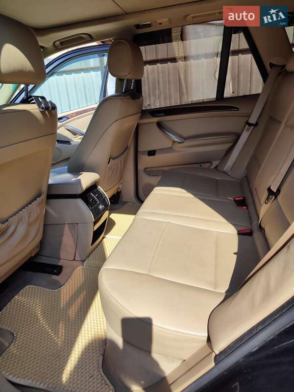 Внедорожник / Кроссовер BMW X5 2005 в Кременце