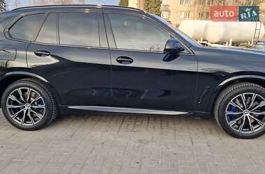 Внедорожник / Кроссовер BMW X5 2019 в 