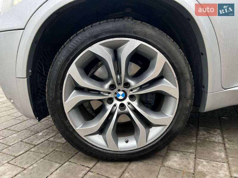 Позашляховик / Кросовер BMW X5 2012 в Львові