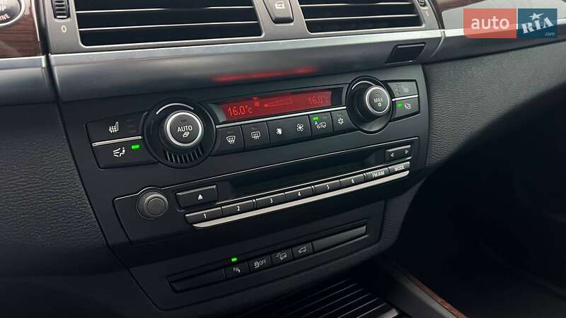 Позашляховик / Кросовер BMW X5 2012 в Львові