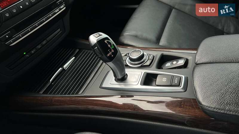 Позашляховик / Кросовер BMW X5 2012 в Львові