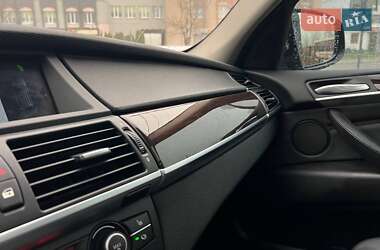 Позашляховик / Кросовер BMW X5 2012 в 