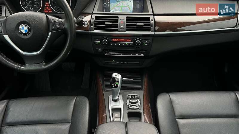 Позашляховик / Кросовер BMW X5 2012 в Львові