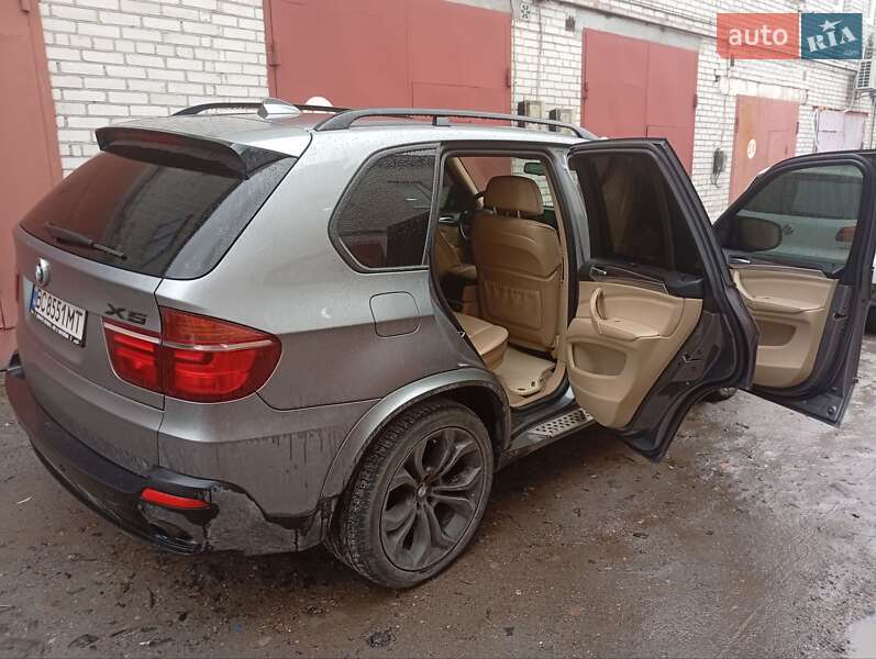 Позашляховик / Кросовер BMW X5 2010 в Львові
