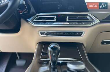 Внедорожник / Кроссовер BMW X5 2019 в 