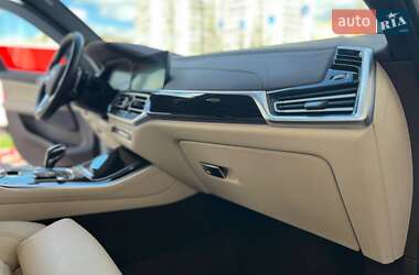 Внедорожник / Кроссовер BMW X5 2019 в 
