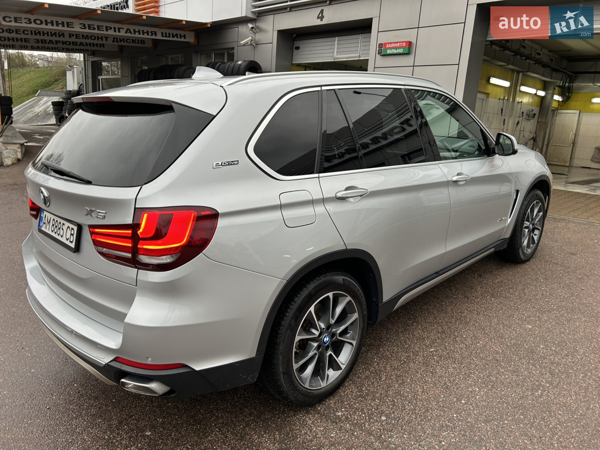 2017 BMW X5 - мініатюра 12