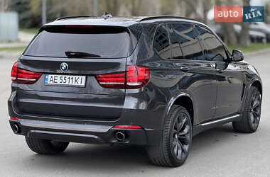 Позашляховик / Кросовер BMW X5 2014 в 
