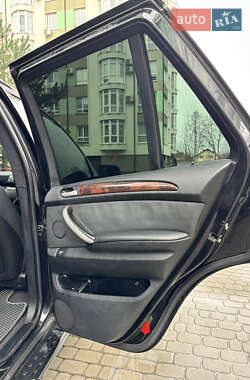 Внедорожник / Кроссовер BMW X5 2001 в 