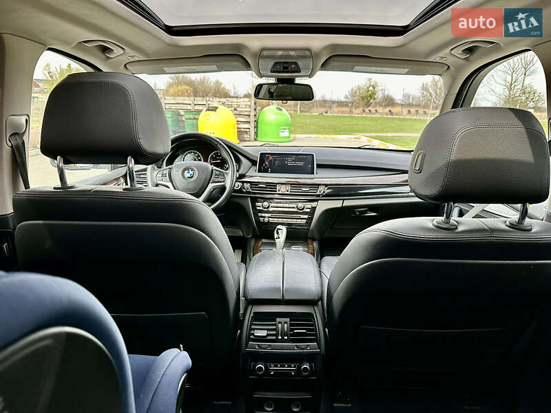 Позашляховик / Кросовер BMW X5 2015 в Києві фото 28 Позашляховик / Кросовер BMW X5 2015 в Києві