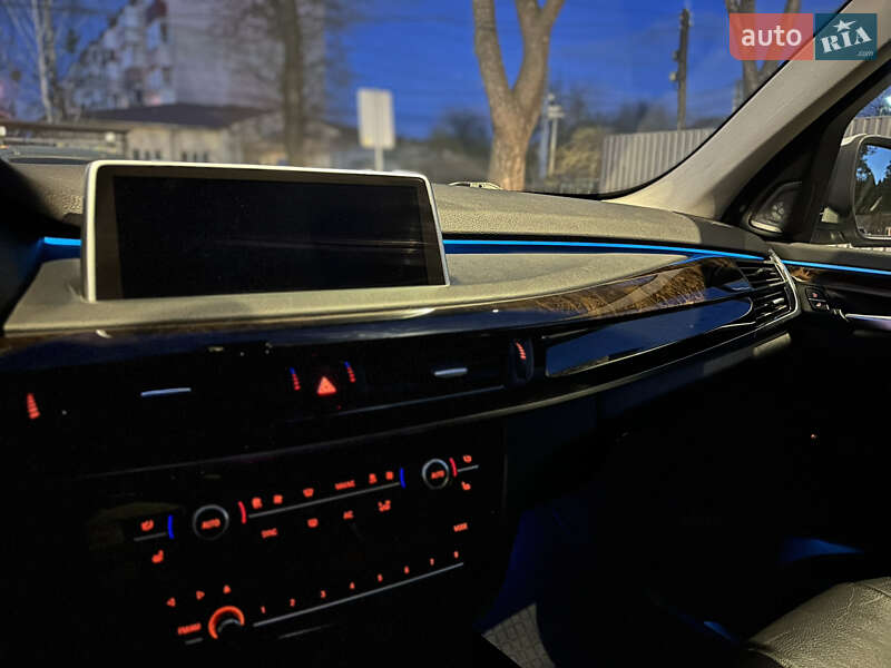 Позашляховик / Кросовер BMW X5 2015 в Києві фото 40 Позашляховик / Кросовер BMW X5 2015 в Києві