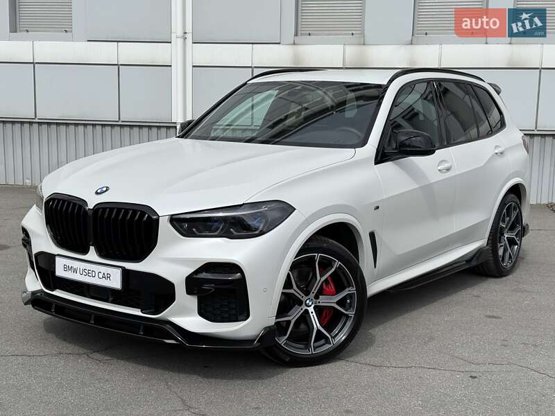 Внедорожник / Кроссовер BMW X5 2022 в 