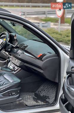 Внедорожник / Кроссовер BMW X5 2004 в 