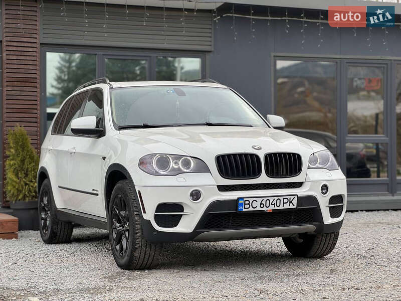 Внедорожник / Кроссовер BMW X5 2011 в 