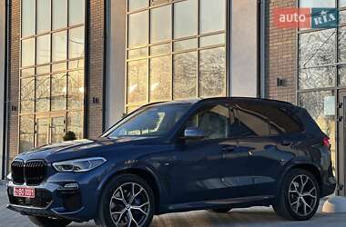 Позашляховик / Кросовер BMW X5 2019 в 