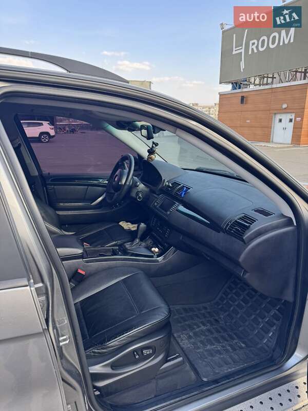 Позашляховик / Кросовер BMW X5 2004 в Києві
