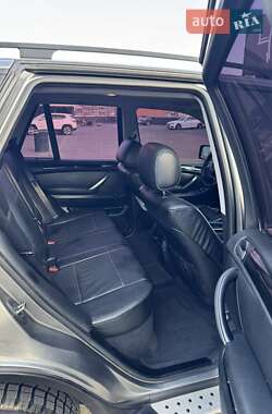 Внедорожник / Кроссовер BMW X5 2004 в 