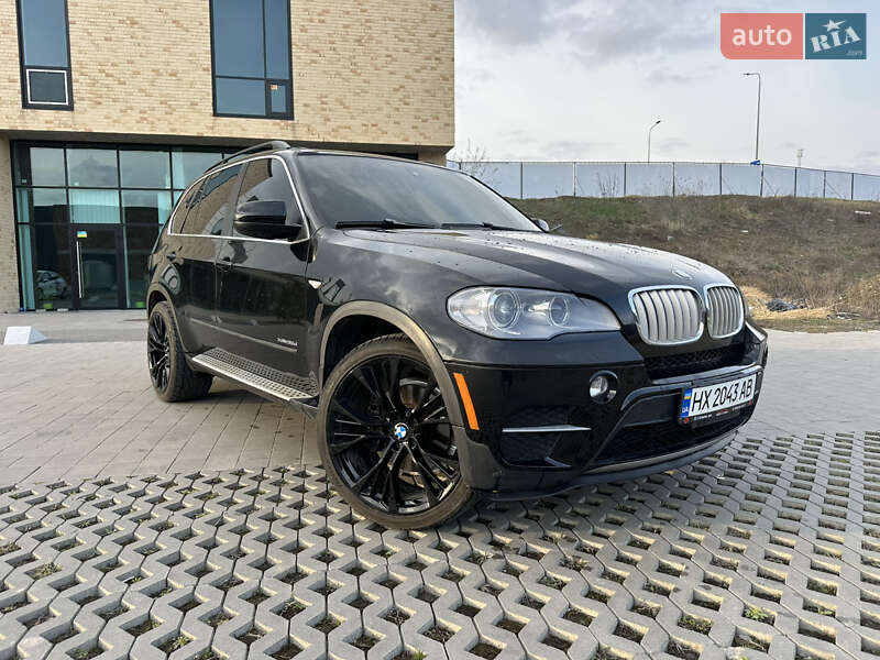 Позашляховик / Кросовер BMW X5 2013 в 