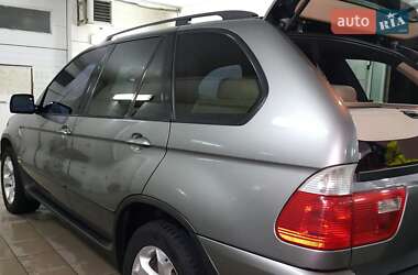 Позашляховик / Кросовер BMW X5 2004 в 