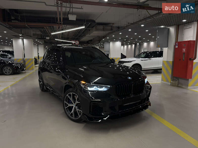 Позашляховик / Кросовер BMW X5 2019 в 