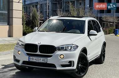 Позашляховик / Кросовер BMW X5 2016 в 