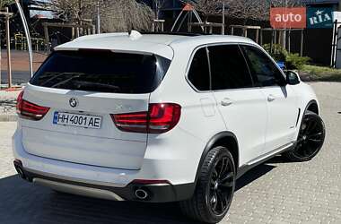 Позашляховик / Кросовер BMW X5 2016 в 