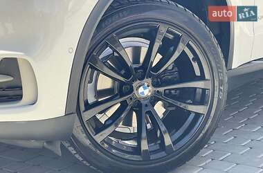 Позашляховик / Кросовер BMW X5 2016 в 