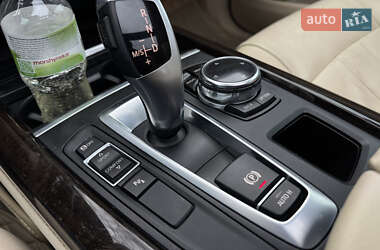 Позашляховик / Кросовер BMW X5 2014 в 