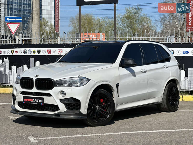 Внедорожник / Кроссовер BMW X5 2015 в 