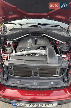 Позашляховик / Кросовер BMW X5 2011 в 