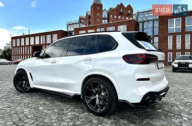 Внедорожник / Кроссовер BMW X5 2019 в 