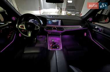 Внедорожник / Кроссовер BMW X5 2019 в 
