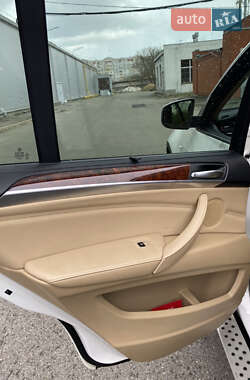 Внедорожник / Кроссовер BMW X5 2011 в 