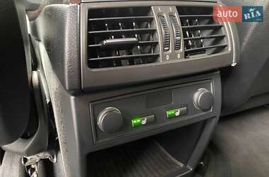 Позашляховик / Кросовер BMW X5 2011 в 