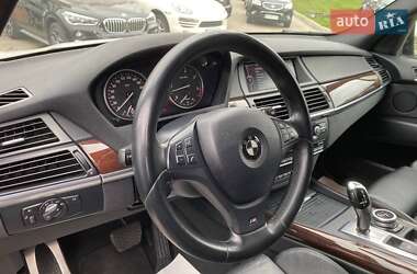 Позашляховик / Кросовер BMW X5 2011 в 