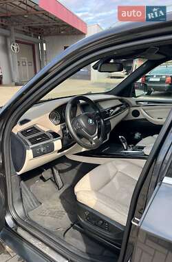 Внедорожник / Кроссовер BMW X5 2010 в 