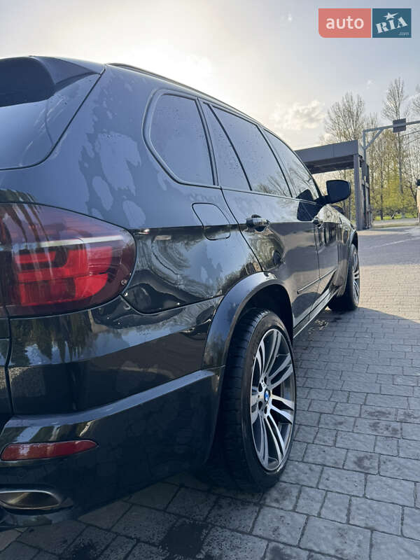 Внедорожник / Кроссовер BMW X5 2011 в 