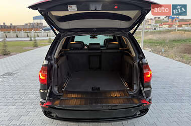Внедорожник / Кроссовер BMW X5 2010 в 