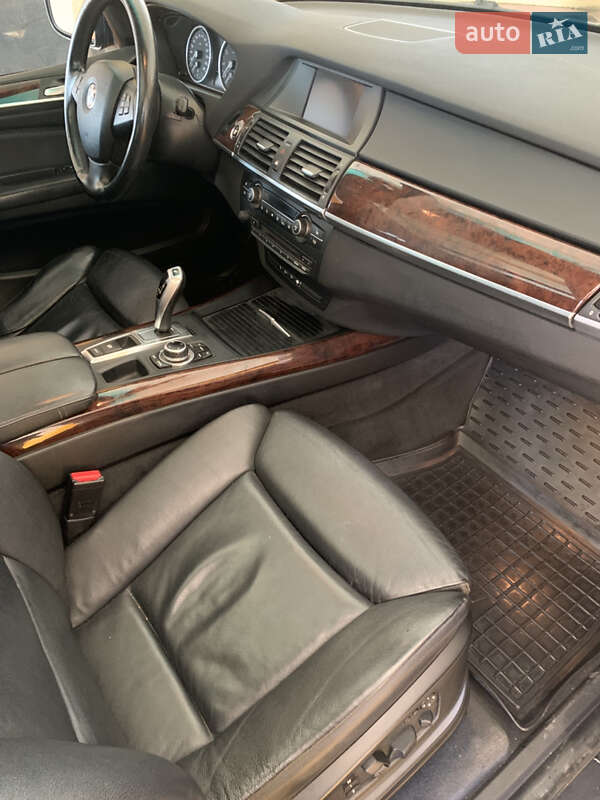 Позашляховик / Кросовер BMW X5 2009 в Одесі
