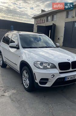 Внедорожник / Кроссовер BMW X5 2012 в 