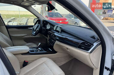 Внедорожник / Кроссовер BMW X5 2015 в 