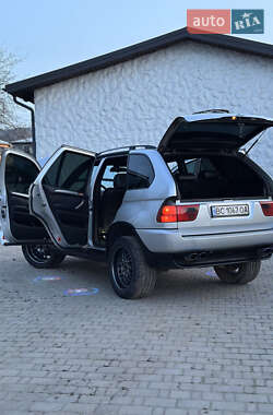 Внедорожник / Кроссовер BMW X5 2003 в 
