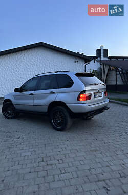 Внедорожник / Кроссовер BMW X5 2003 в 