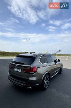 Позашляховик / Кросовер BMW X5 2017 в 